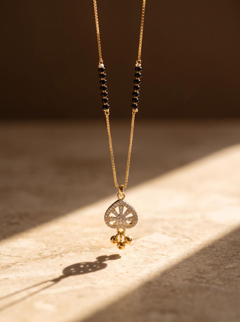 Teardrop Stone Pendant Gold Chain Mangalsutra