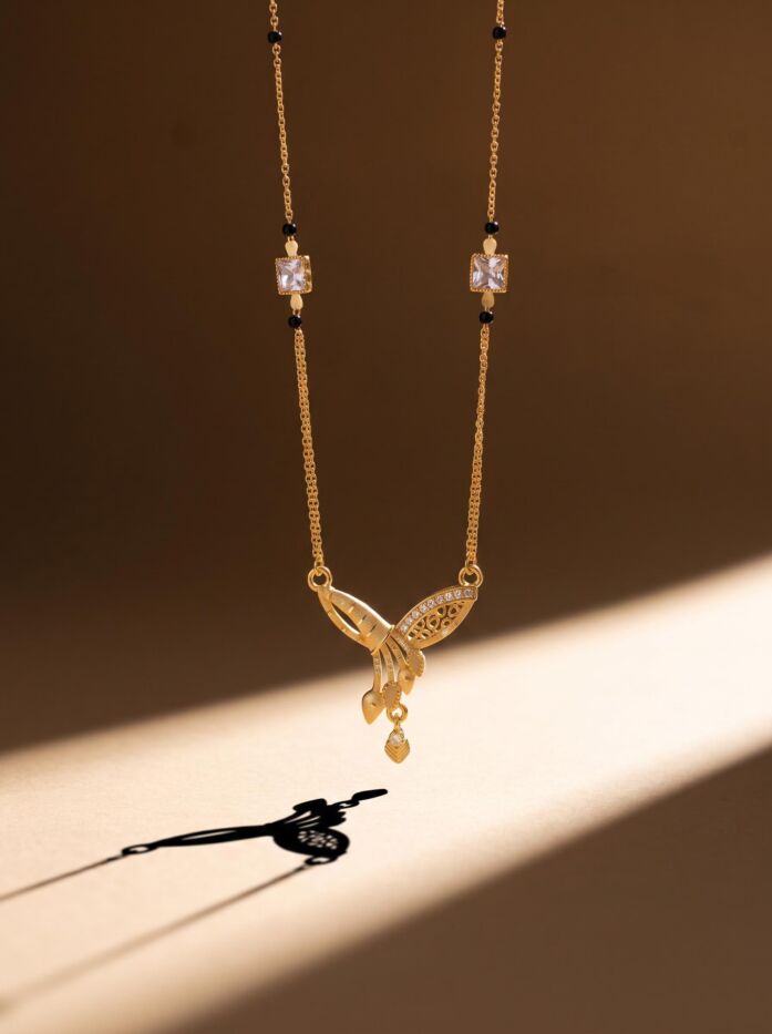 Elegant Leaf Diamond Pendant Mangalsutra